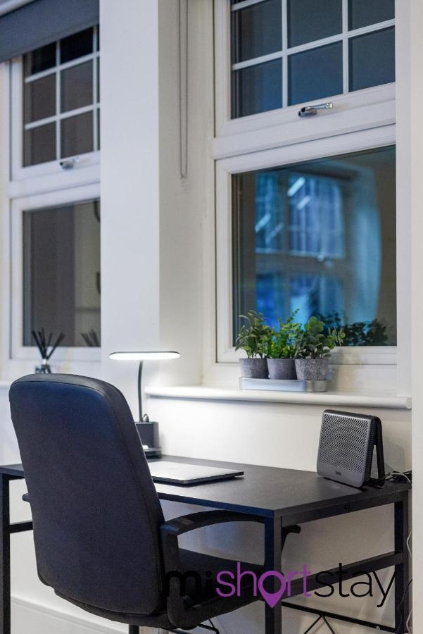 The Residence Fitzrovia - Private One Bedroom Apartment With Own Entrance Londra Dış mekan fotoğraf