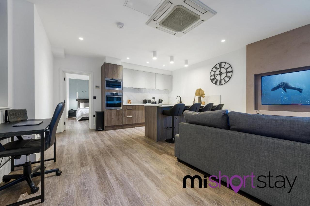 The Residence Fitzrovia - Private One Bedroom Apartment With Own Entrance Londra Dış mekan fotoğraf
